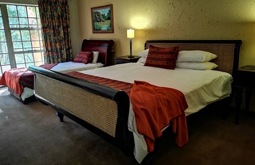 Magaliesberg Bed & Breakfast | Hornbill Lodge