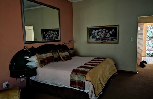 Magaliesberg Bed & Breakfast | Hornbill Lodge