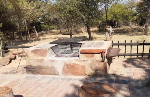 Bela-Bela Cabin | Hornbill Private Lodge Mabalingwe