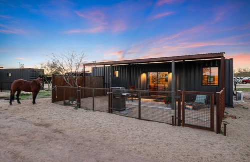 Wickenburg House | Horses and Dogs Welcome! Container Dwelling