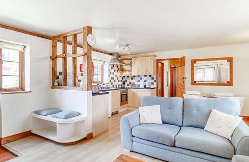 Little Glemham Cottage | HORSESHOE, pet friendly, country holiday cottage in Little Glemham