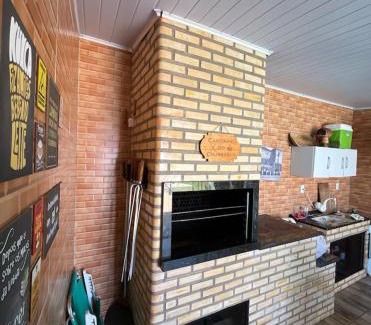 Bonfim House | Hospedagem familiar com piscina e churrasqueira