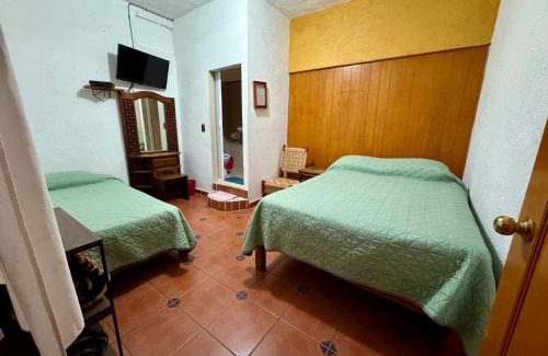 San Miguel Hotel | Hospedaje Teponaztle