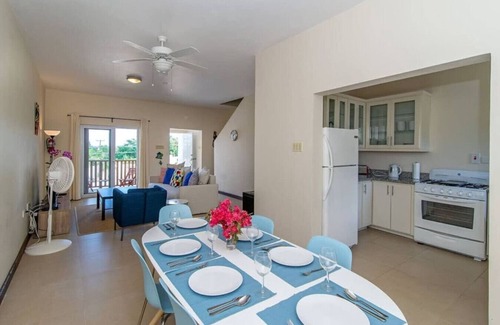 Montego Bay Apartment | Hospitality Expert HCB All: Pool, Beach & Chef