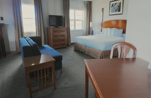 Wilkes-Barre Hotel | Host Inn All Suites