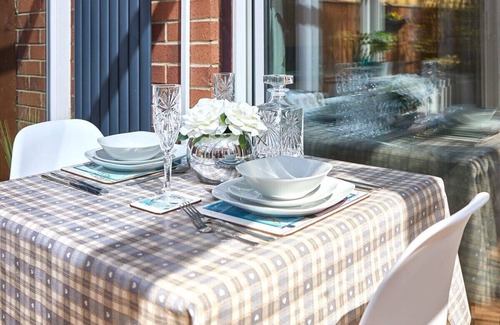 Middlesbrough House | Host & Stay | Beatrice Little Duckling