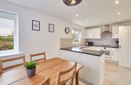 Scarborough House | Host & Stay | Cayton Bay Cottage