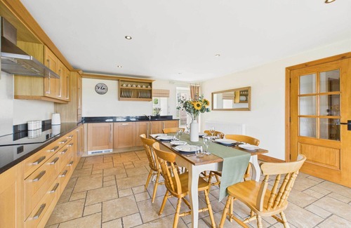 Berwick-upon-Tweed House | Host & Stay | Dolphin Dream
