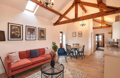 Flamborough House | Host & Stay | Guillemot Cottage @ The Grange
