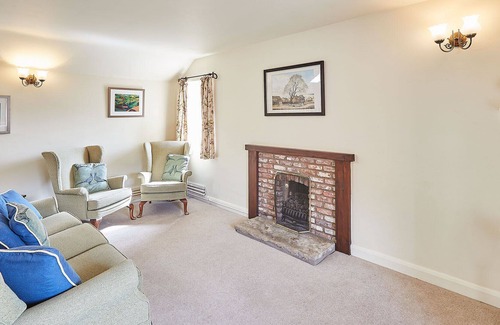 Scawton House | Host & Stay | Holt Cottage