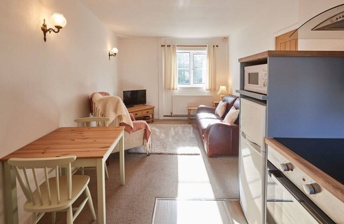 Sewerby House | Host & Stay | Horseshoe Cottage