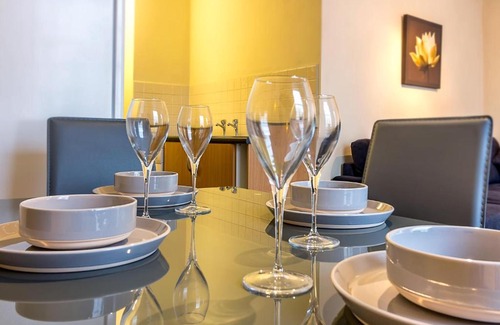 Worcester Apartment | Host & Stay - New Street Studio