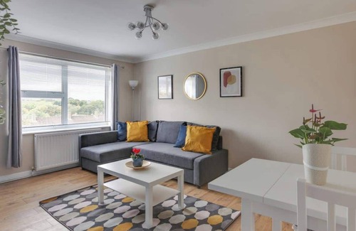 Harlow Apartment | Host & Stay | No.9 Stantons