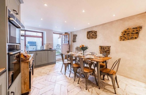 Cromer House | Host & Stay | Villa Otto