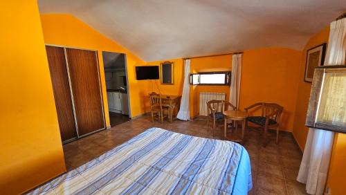 Carrion de los Condes House | HOSTAL ALBE