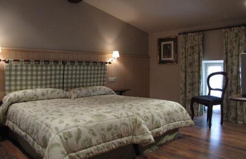 Aoiz Hotel | Hostal Beti-jai