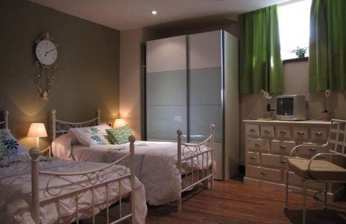 Aoiz Hotel | Hostal Beti-jai