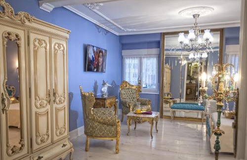 Torrelavega House | Hostal Boutique Puerta del Sol