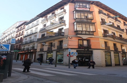 Sol Hotel | Hostal Comercial