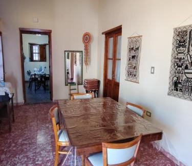 Tinogasta House | Hostal Dña Tinogasta Casa de Adobe