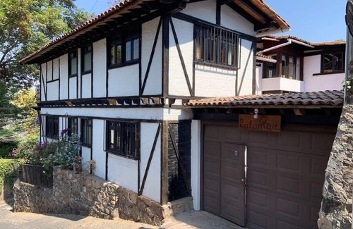 Agua Fria Apartment | Hostal el Palomar: For couples in Valle de Bravo