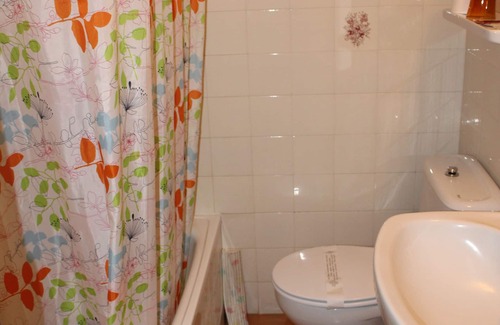 Caldes de Malavella House | Hostal Fabrellas