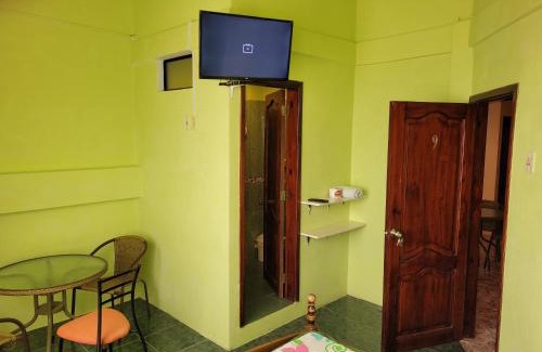 Salinas House | Hostal Haziel