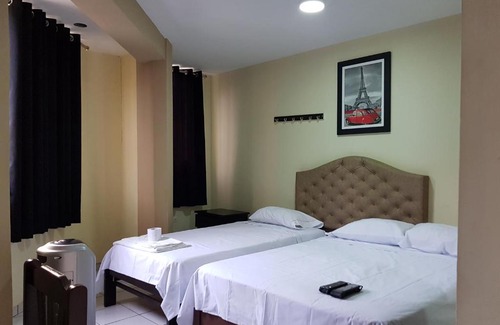 San Martin de Porres House | Hostal Lima Norte
