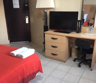 Bahia de la Academia Hostel | Hostal North Seymour