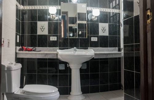 El Vedado House | Hostal Peregrino Vedado