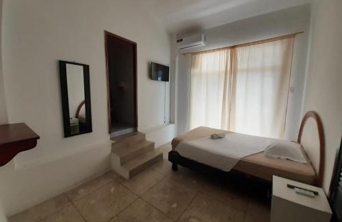 Manta House | Hostal Tamara