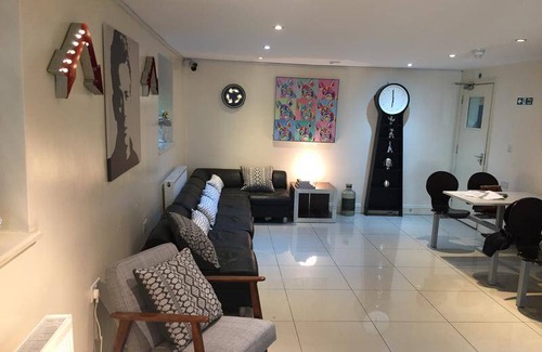 Brondesbury Hostel | Hostel ∙ 8 guests