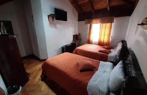 Sigchos Hotel | Hosteria San Jose de Sigchos