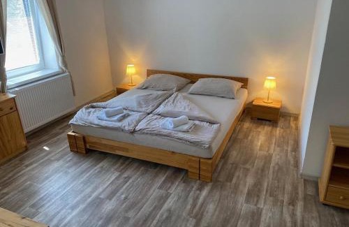 Zadub-Zavisin House | Hostinec U Pejska a Kocicky