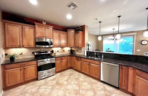 Anthem at Merrill Ranch House | HOT SUMMER SALE! BEAUTIFUL, FULLY furnished home with endless amenities!