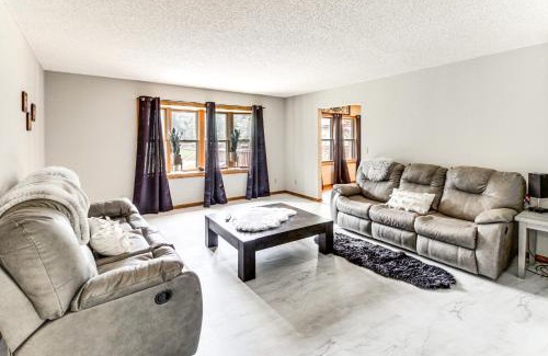 Onamia House | Hot Tub and 2 Recreation Rooms Spacious Onamia Home