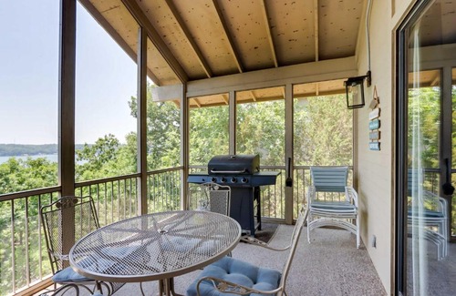 Osage Beach House | Hot Tub and Deck Margaritaville Resort Retreat!