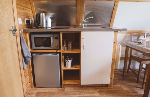 Brecon Cabin | Hot Tub Cabin With Views Over The Brecon Beacons