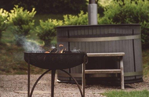 Brecon Cabin | Hot Tub Cabin With Views Over The Brecon Beacons