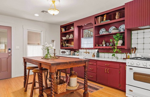 Fredericksburg House | Hot tub, Cowboy Pool, Fire Pit, Close to Main St!