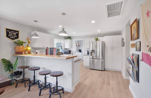 Los Alamos House | Hot Tub, Fire Pit, Pet-Friendly, Walk to Bell St.