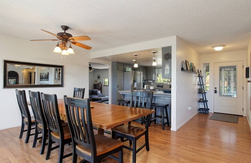 Arroyo Grande House | Hot tub, firepit & Gameroom. Near San luis Obispo, Pismo beach, Avila. Pets OK!