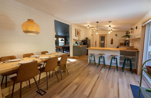 East Jewett House | Hot Tub Game Room Fire Pit – Cozy Catskills Cabin Near Hunter & Windham