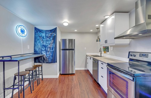 State College House | *Hot Tub*Game Room*Outdoor Kitchen*Bar