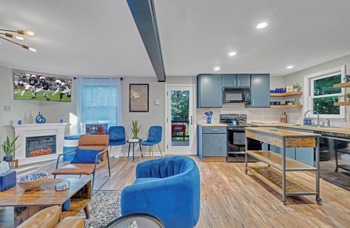 State College House | *Hot Tub*Game Room*Outdoor Kitchen*Bar