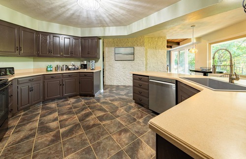 Rockford House | Hot Tub~Gameroom~Theater~Gym~Lake Views