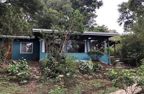 Monteverde House | Hot Tub! Newly Renovated! ½ Mile From the Reserve. Perfect for families!