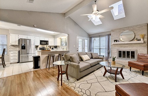 North Richland Hills House | Hot Tub, Pool, Game room w/arcades, Outdoor living, BBQ, firepit