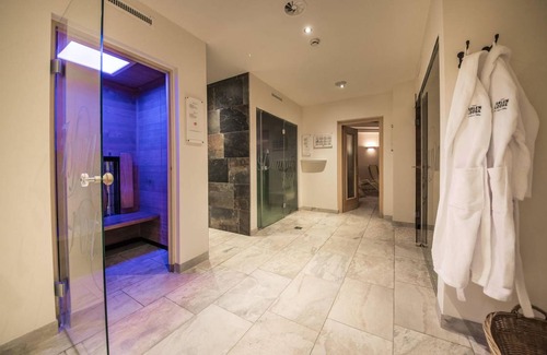 Sankt Anton am Arlberg Hotel | Hotel ∙ 4 guests