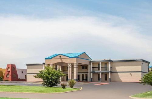 Stillwater Apartment | Hotel 2 Queen Beds Hotel Room 135 Booking